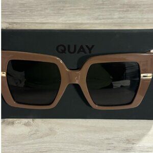 Women's Quay Australia Notorious Square Sunglasses
